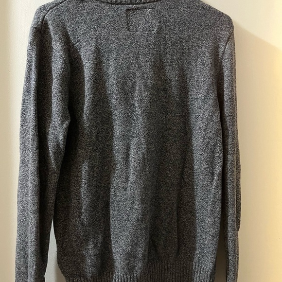 American Eagle Outfitters charcoal sweater. S/P size. - Picture 5 of 5